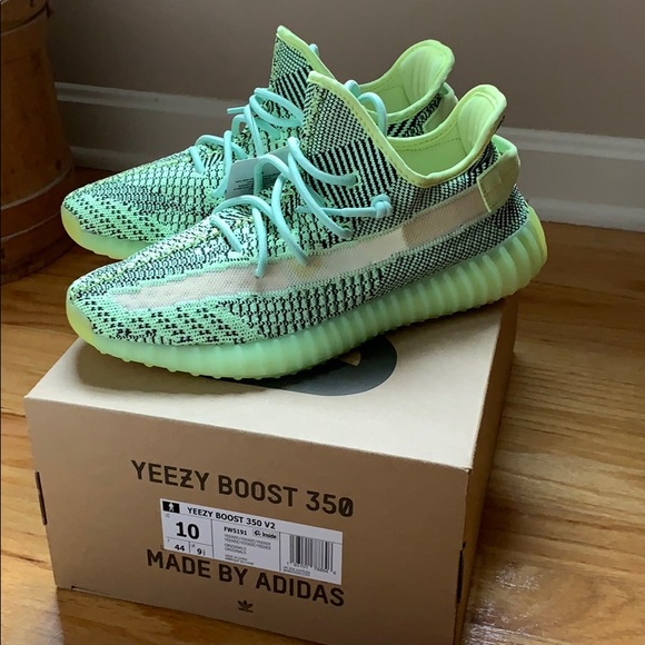 Yeezy Other - YEEZY BOOST 350 V2